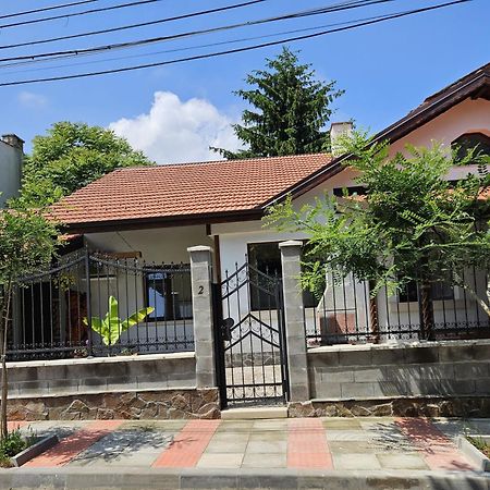 Cozy Rooms In Vratsa By Georgievi מראה חיצוני תמונה